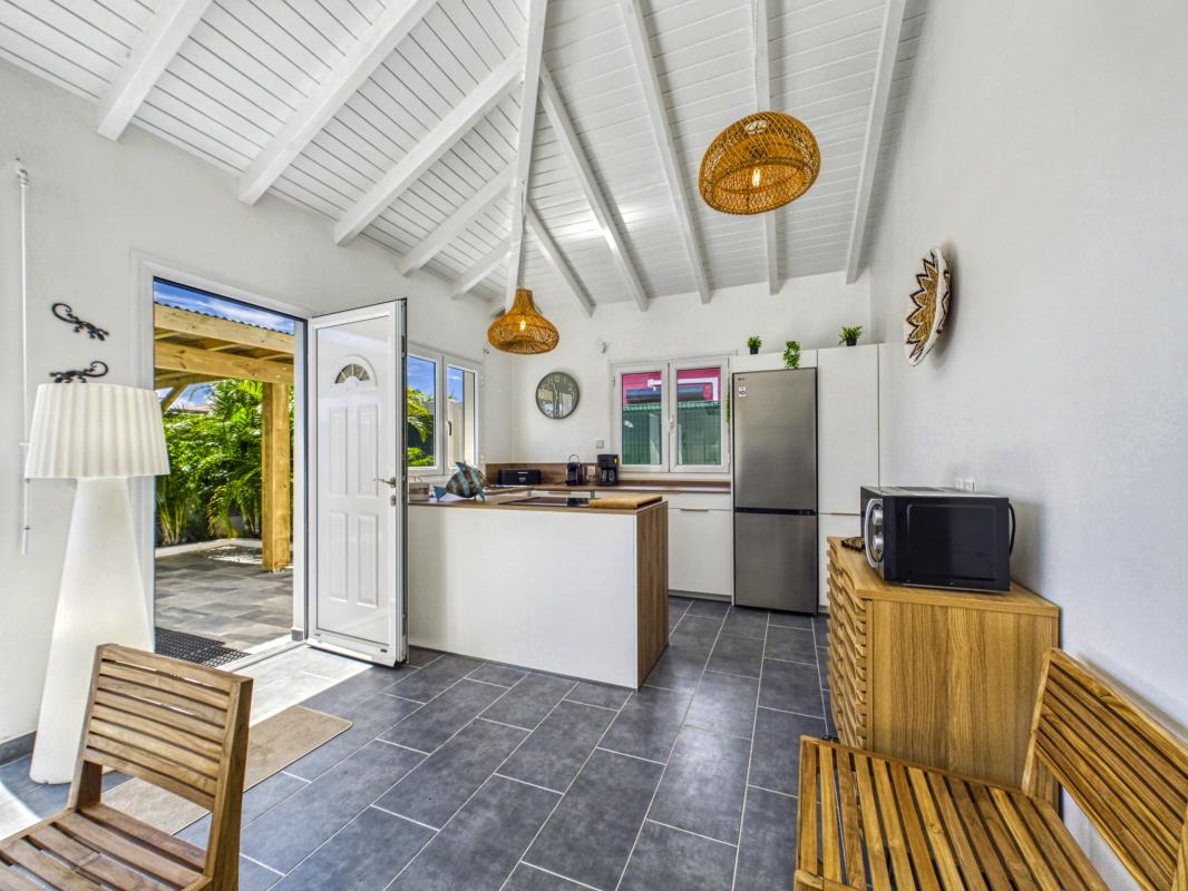15.Guadeloupe Saint-François- location villa 4 peorsnnes-piscine